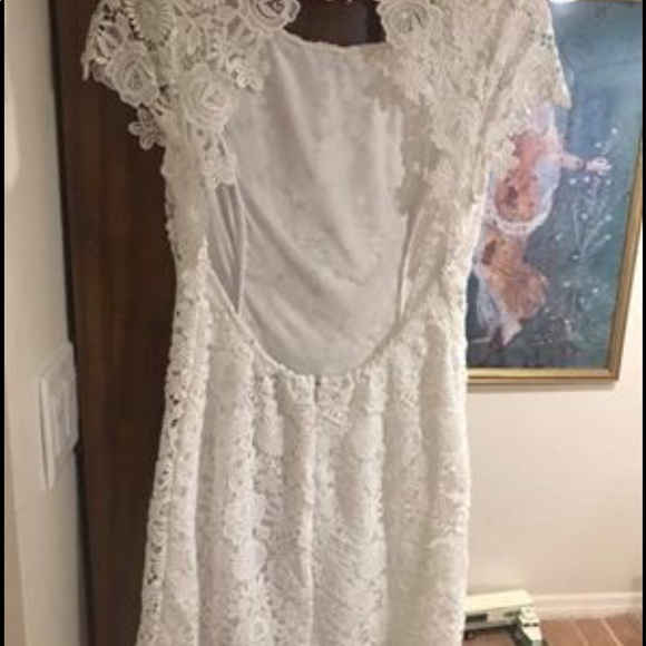 Dress - Picture 3 of 3